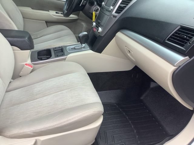 Used 2014 Subaru Legacy 2.5i Premium AWD/4WD image 28