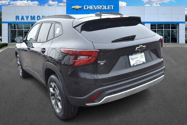 New 2026 Chevrolet Trax LT w/ Driver Confidence Package image 6