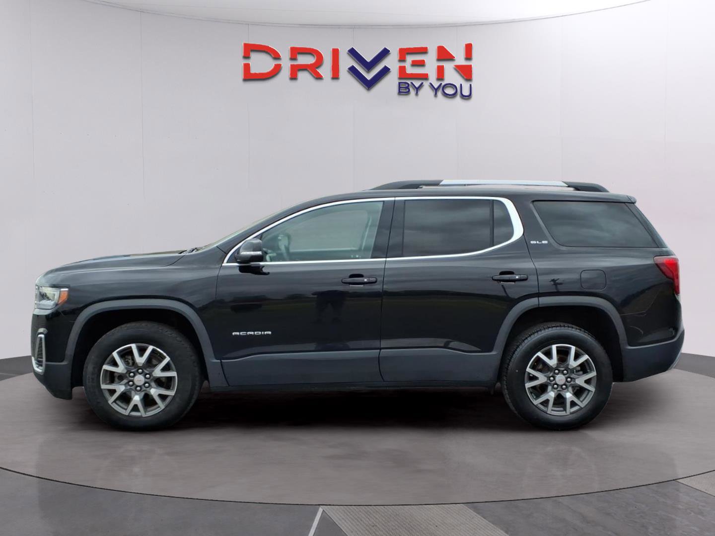 Used 2023 GMC Acadia SLE w/ Driver Convenience Package AWD/4WD image 2