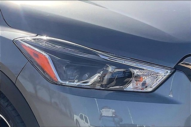Certified 2020 Nissan Kicks SR w/ SR Premium Package image 27
