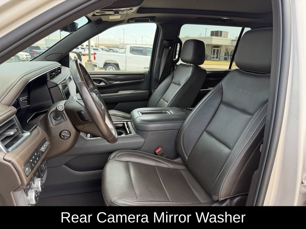 Used 2022 GMC Yukon XL Denali w/ Denali Premium Package AWD/4WD image 35