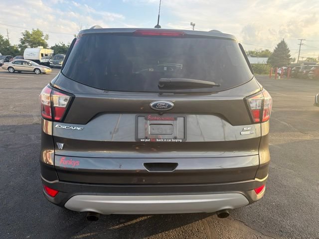Used 2018 Ford Escape SE w/ Ford Safe & Smart Package AWD/4WD image 6
