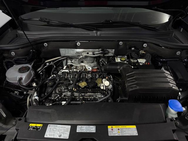 Used 2025 Volkswagen Atlas SE FWD image 12
