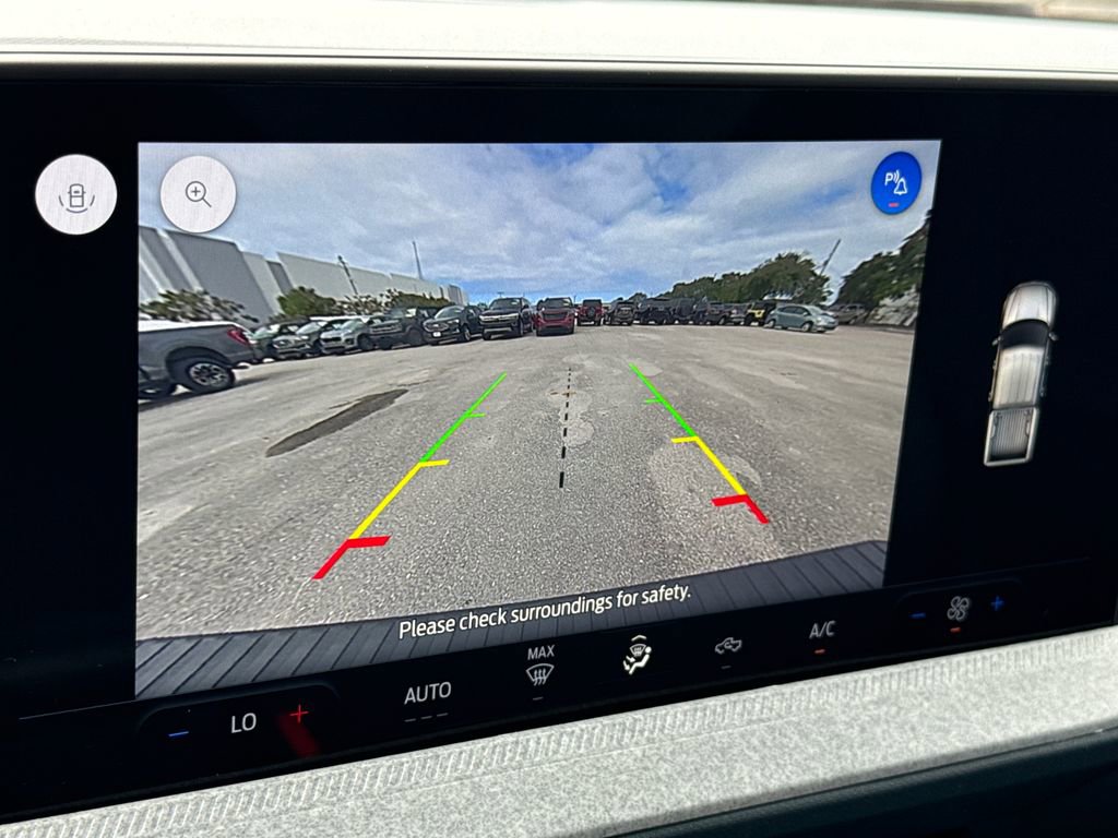 Certified 2025 Ford Maverick XLT image 20