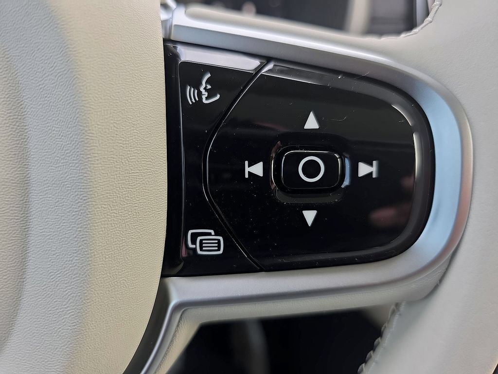 New 2026 Volvo XC90 B6 Ultra AWD/4WD image 28