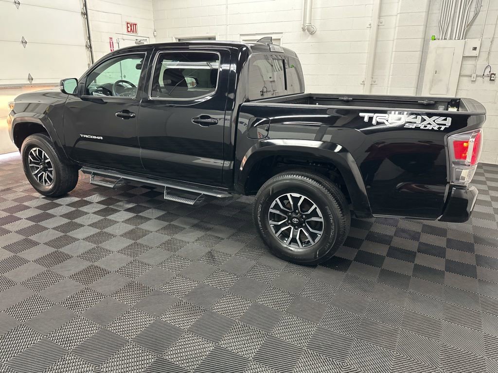 Used 2023 Toyota Tacoma TRD Sport w/ Technology Package image 6