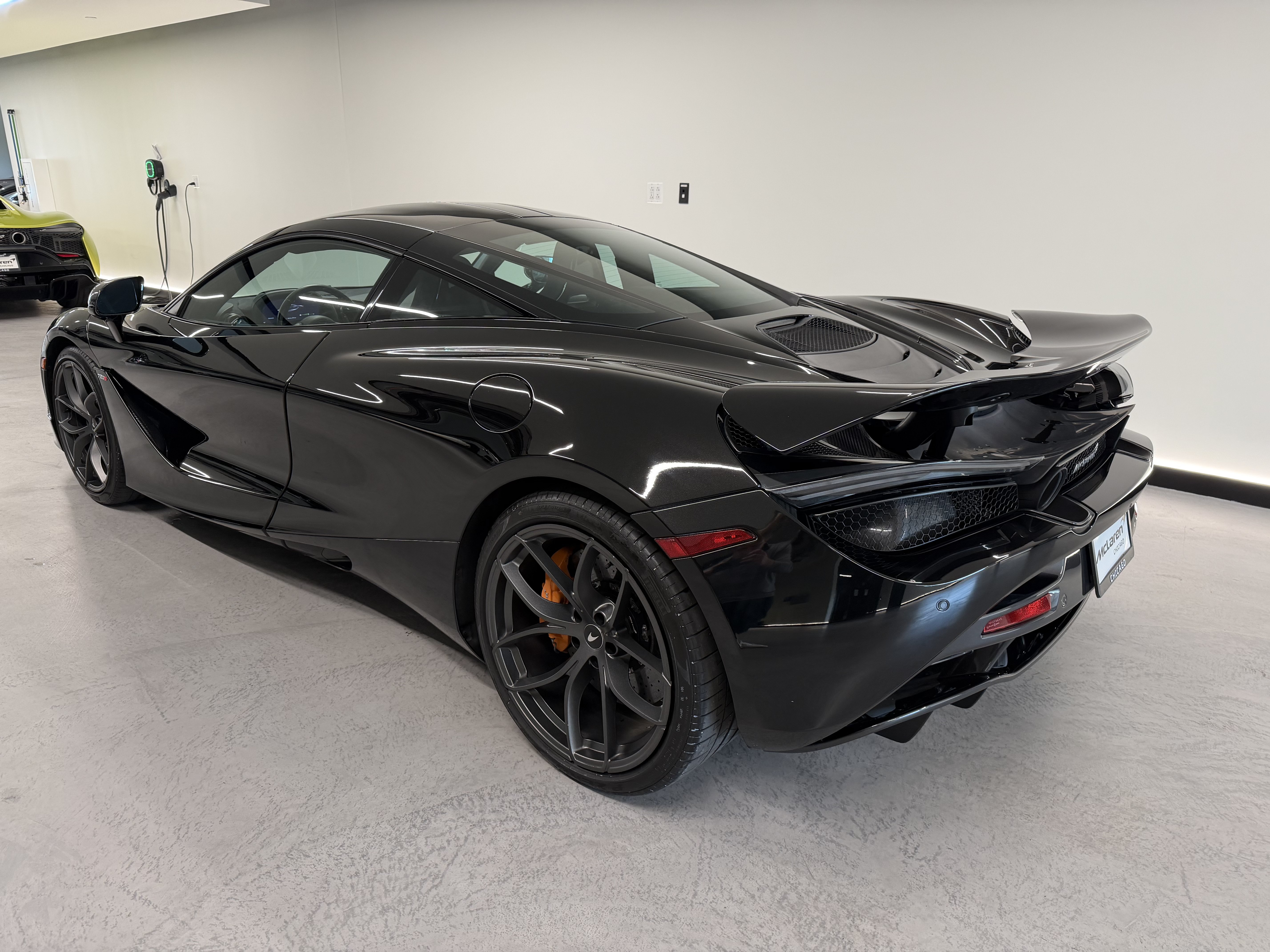 Used 2020 McLaren 720S Performance RWD image 2