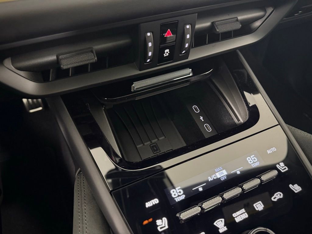 New 2026 Porsche Cayenne Coupe AWD/4WD image 25