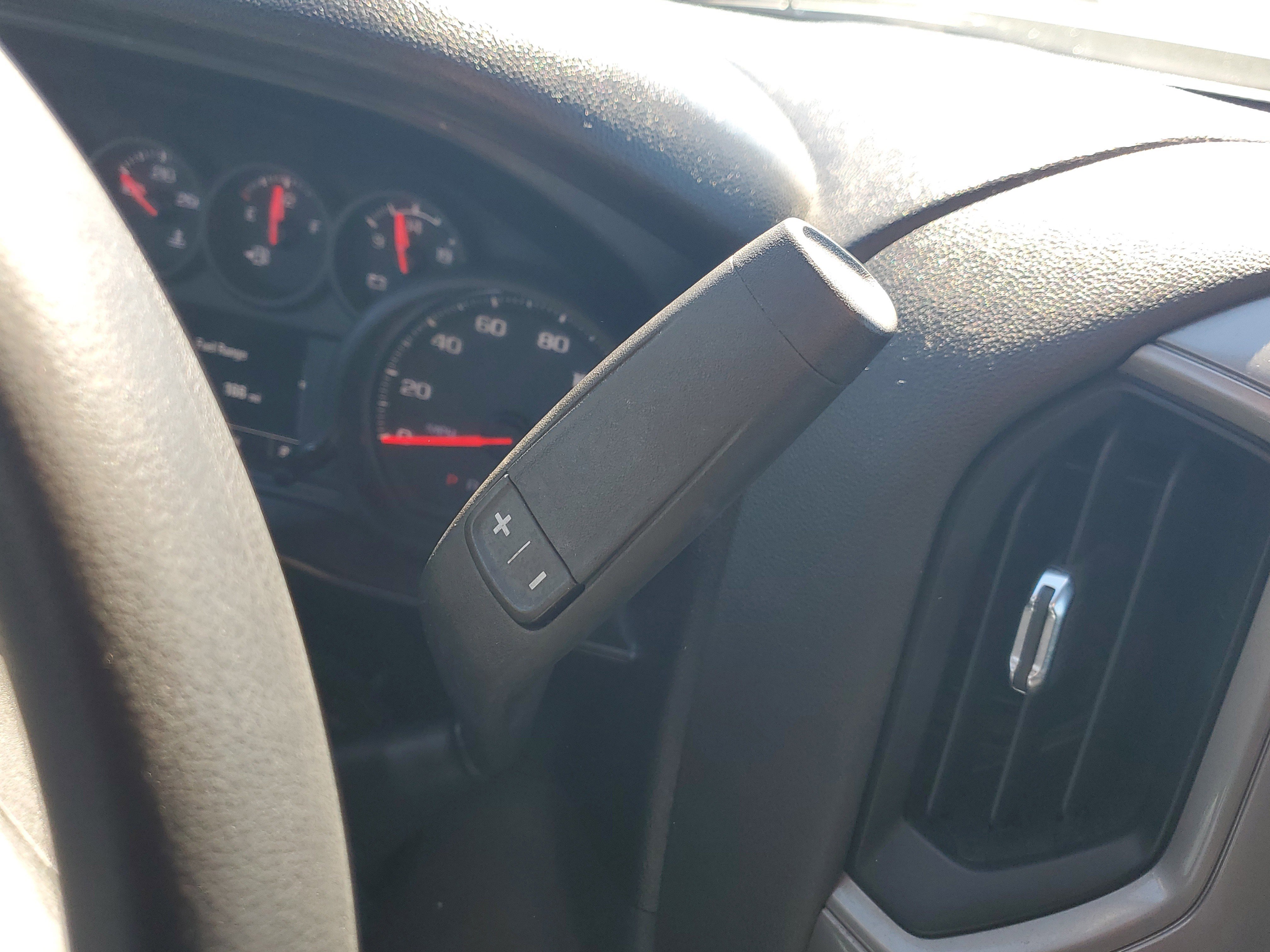 Used 2020 Chevrolet Silverado 1500 Custom w/ Custom Value Package image 24