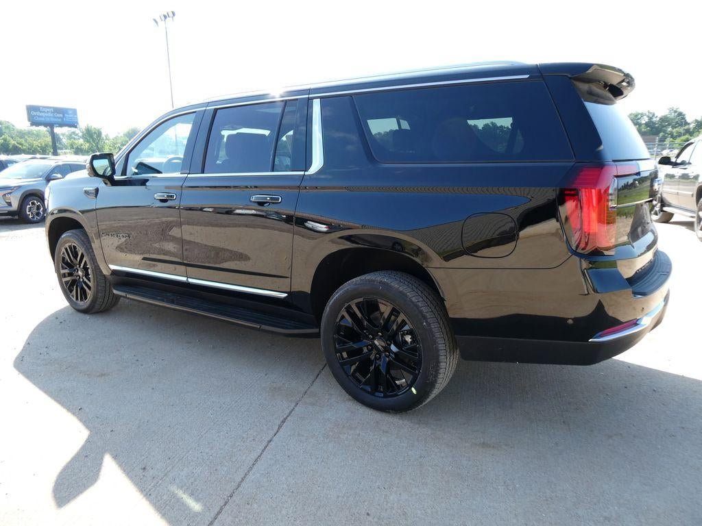 New 2026 GMC Yukon XL Elevation w/ Elevation Premium Package AWD/4WD image 6