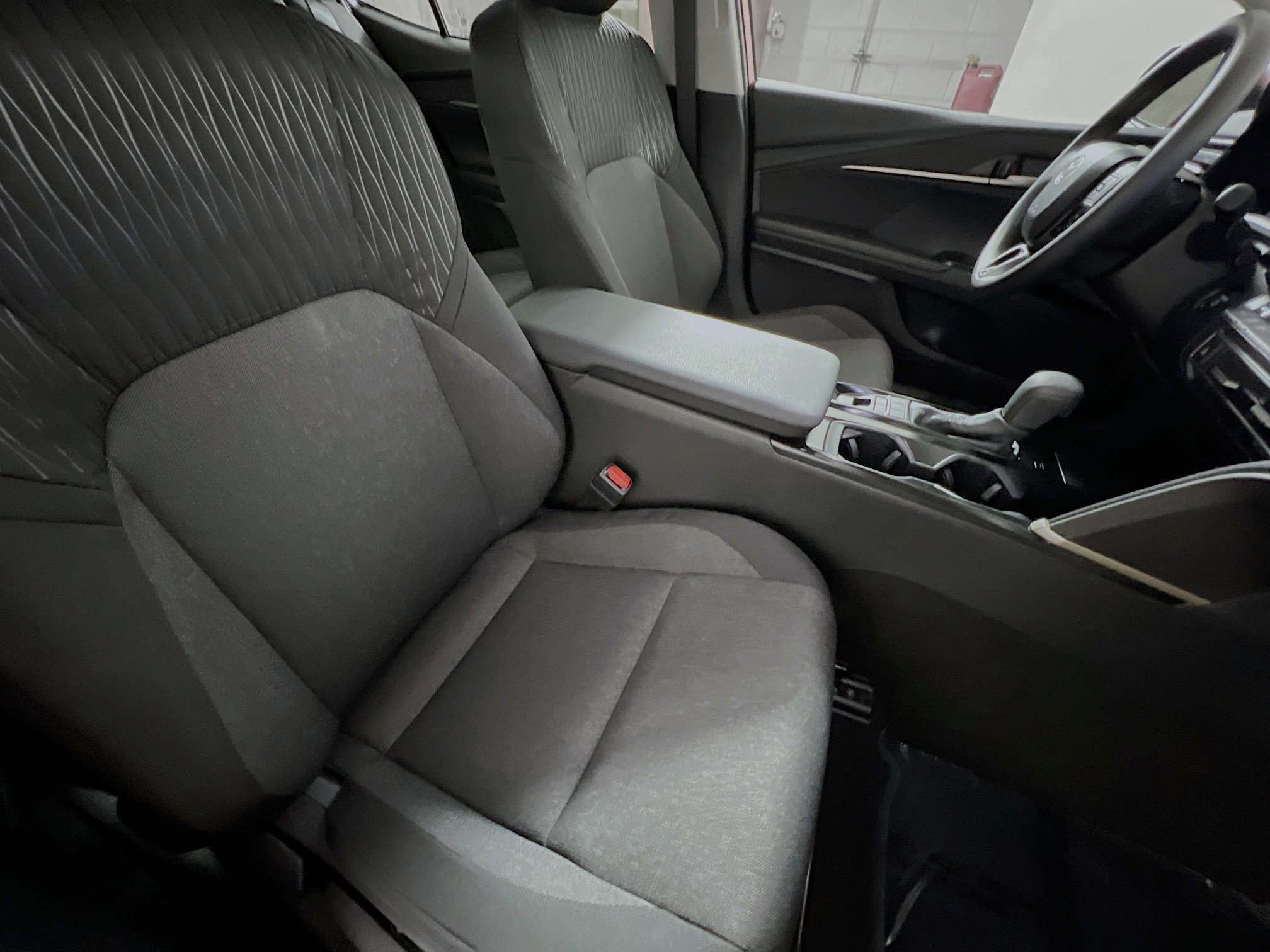 Used 2026 Toyota Camry LE image 31