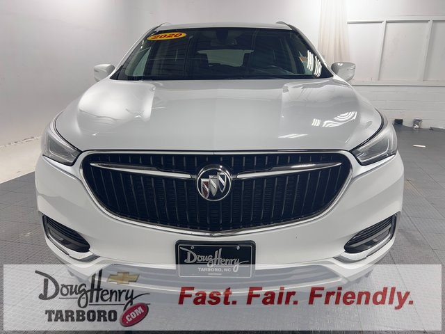 Used 2020 Buick Enclave Essence image 2