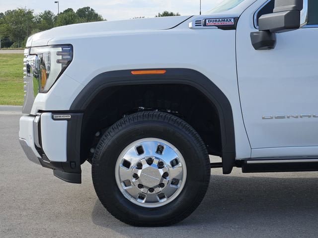 New 2026 GMC Sierra 3500 Denali w/ Denali Reserve Package AWD/4WD image 6