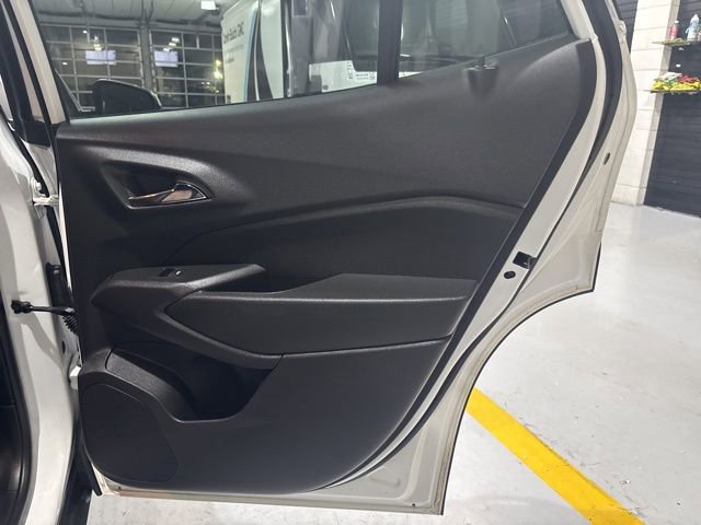 Used 2024 Chevrolet Trax LS w/ LS Convenience Package image 32