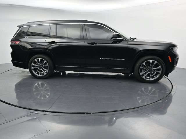 Used 2025 Jeep Grand Cherokee L Overland w/ Luxury Tech Group IV AWD/4WD image 12