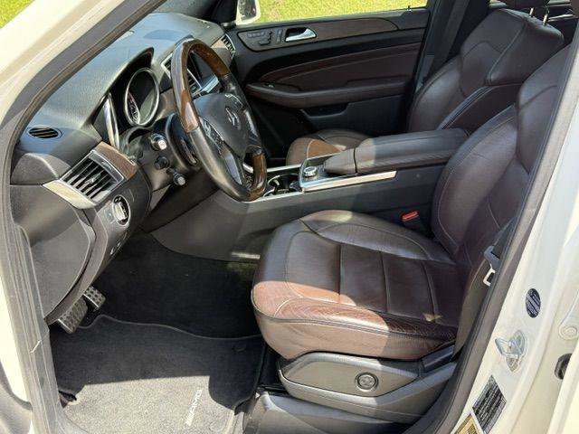 Used 2012 Mercedes-Benz ML 550 4MATIC image 23