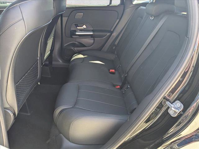 Used 2025 Mercedes-Benz GLA 250 image 17