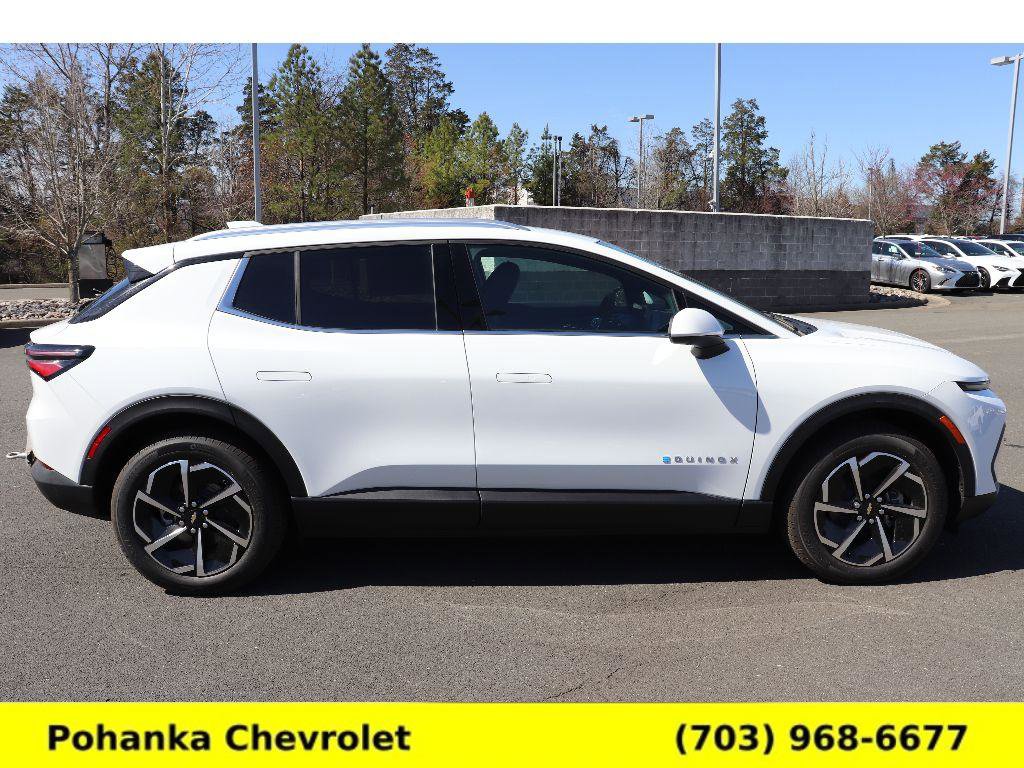 New 2026 Chevrolet Equinox EV LT FWD image 8