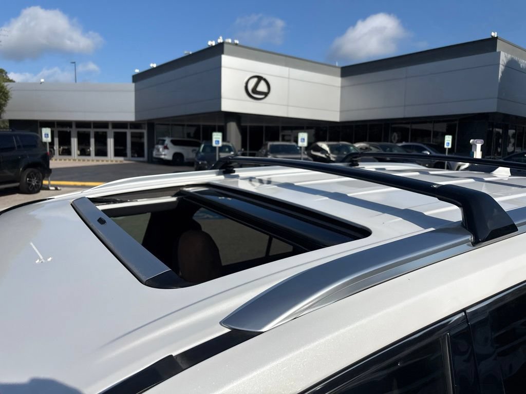 Used 2022 Lexus LX 600 4WD w/ Interior Upgrade Package image 10
