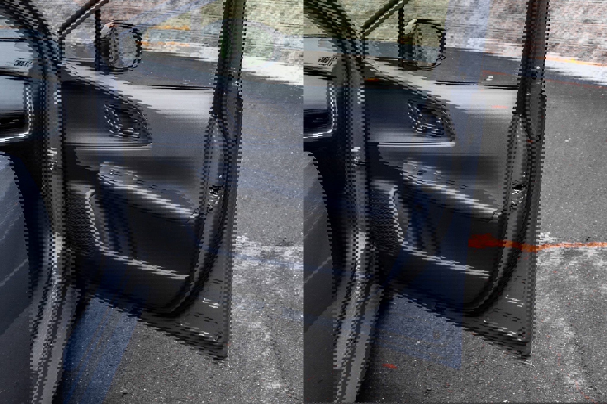 Used 2025 Toyota Prius LE image 14