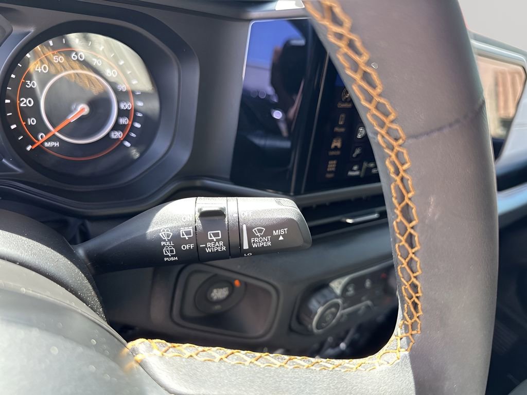 Used 2024 Jeep Wrangler Willys image 33
