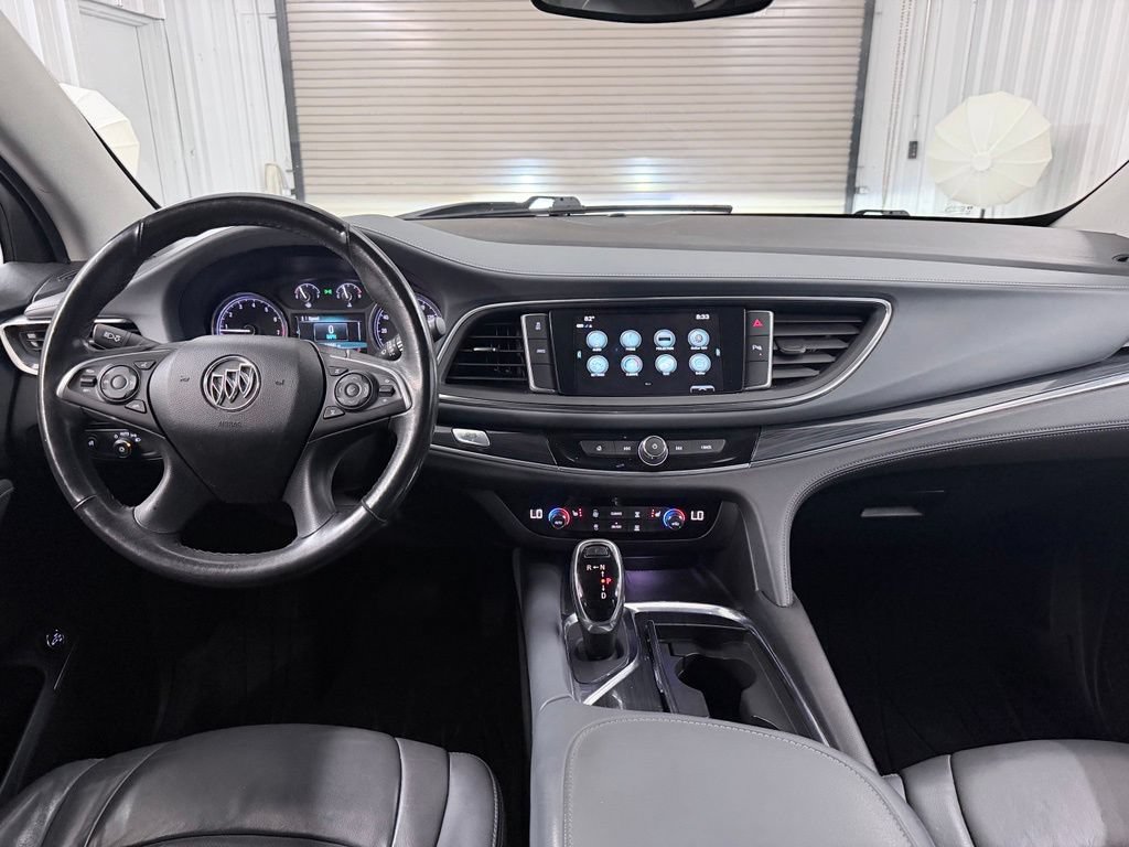 Used 2018 Buick Enclave Essence AWD/4WD image 20