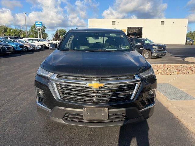 Used 2023 Chevrolet Traverse LT w/ Rear Camera Mirror Package AWD/4WD image 4