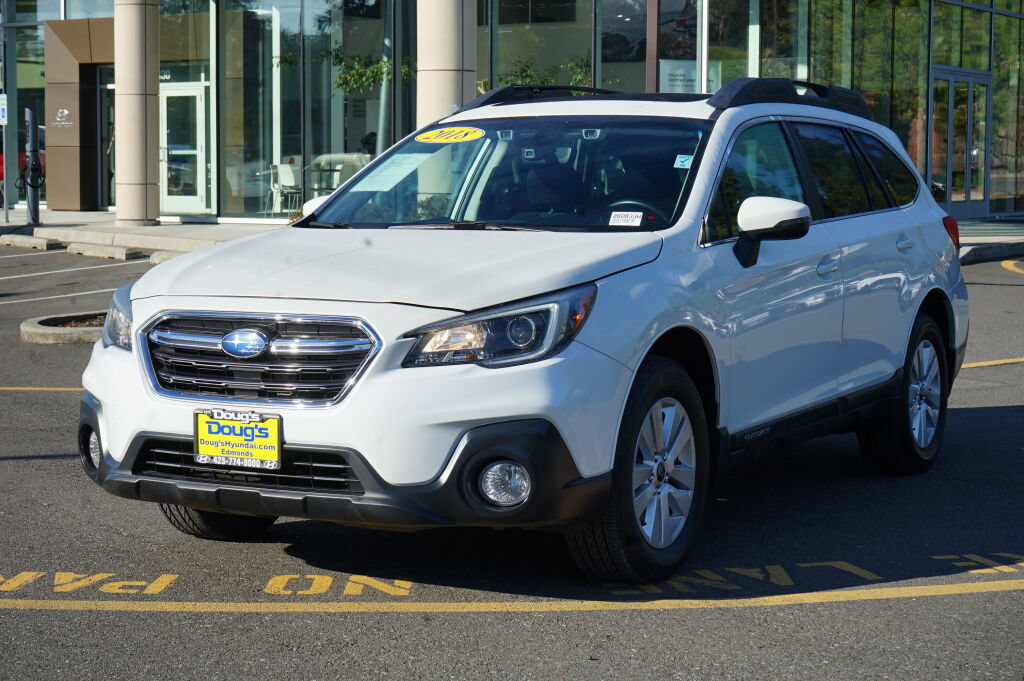 Used 2018 Subaru Outback 2.5i Premium AWD/4WD image 1