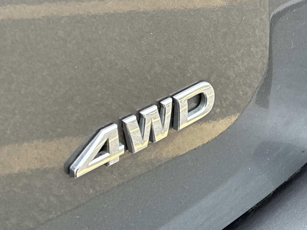 Used 2018 Nissan Pathfinder S image 12