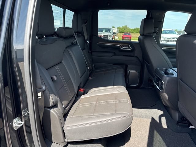 Used 2026 Chevrolet Silverado 1500 High Country w/ Technology Package AWD/4WD image 34