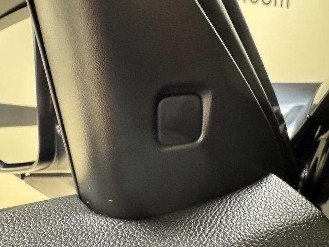 Used 2024 Acura RDX w/ Technology Package AWD/4WD image 16