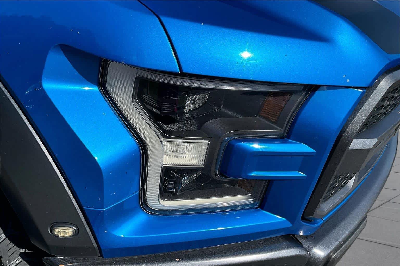 Used 2019 Ford F150 Raptor w/ Equipment Group 802A Luxury AWD/4WD image 27