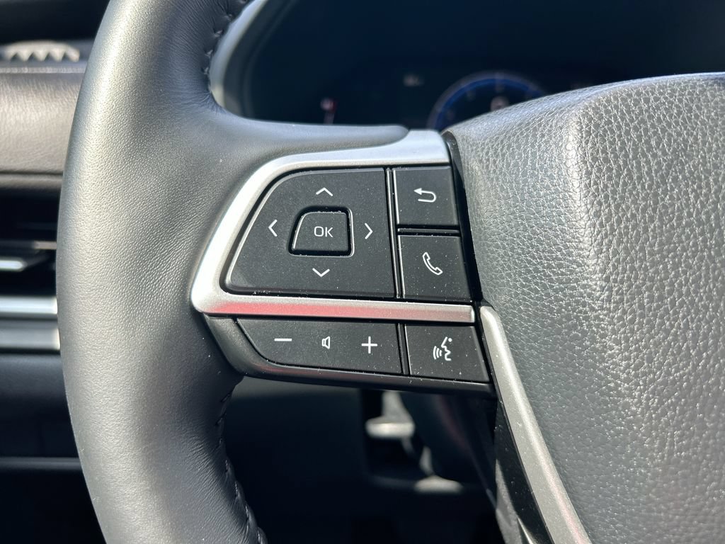 Certified 2026 Toyota Grand Highlander FWD image 16