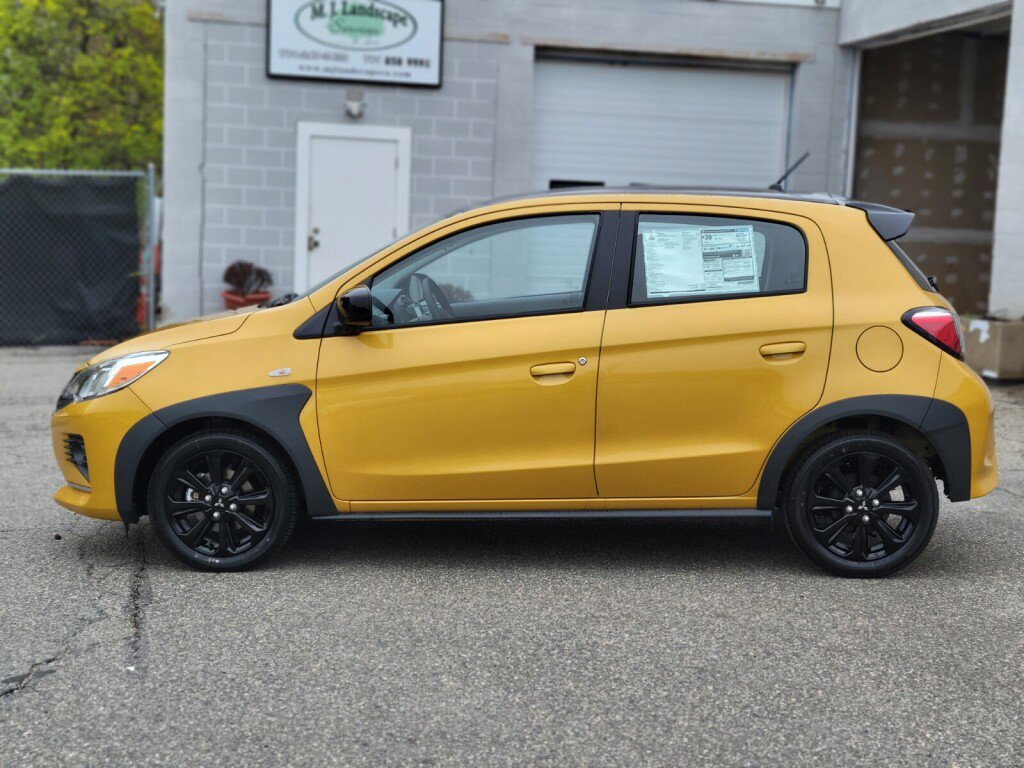 New 2024 Mitsubishi Mirage Black Edition image 2