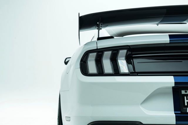 Used 2021 Ford Mustang Shelby GT500 w/ Carbon Fiber Track Pack image 19
