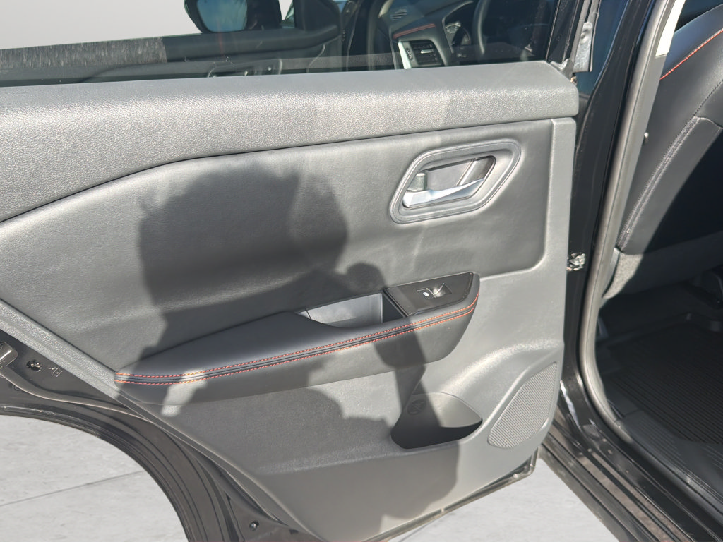 Used 2025 Nissan Rogue SV w/ Rock Creek Premium Package AWD/4WD image 26