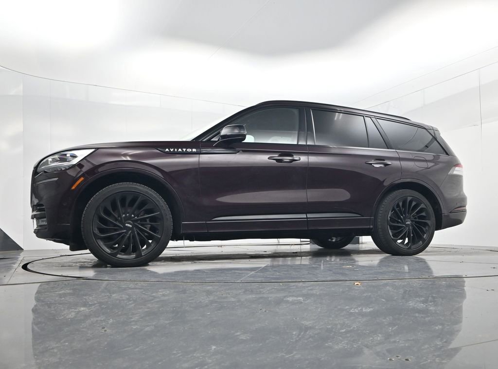 Used 2023 Lincoln Aviator Black Label w/ Jet Package image 42