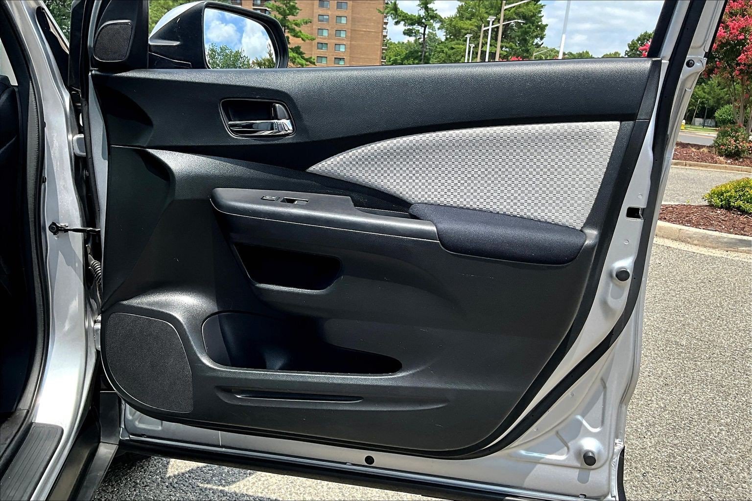 Used 2016 Honda CR-V EX image 19