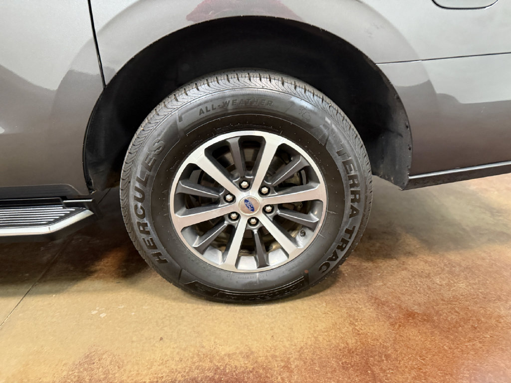 Used 2020 Ford Expedition Max XLT w/ Equipment Group 202A AWD/4WD image 92