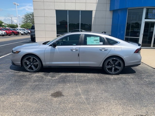 Certified 2025 Honda Accord Sport image 8