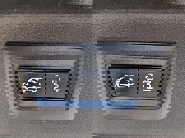 Used 2019 BMW X7 xDrive40i w/ Premium Package image 19