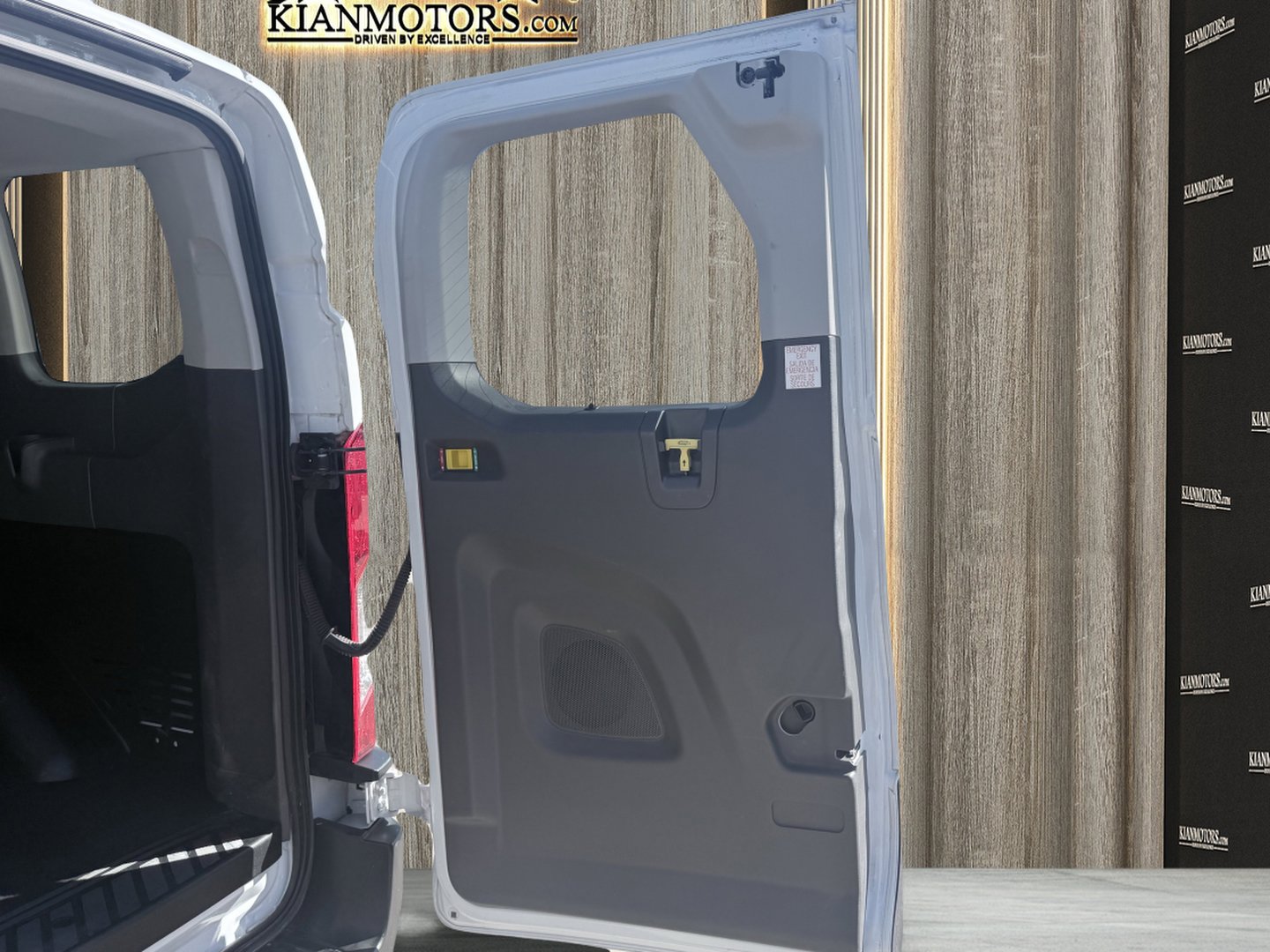 Used 2023 Ford Transit 350 XLT image 60