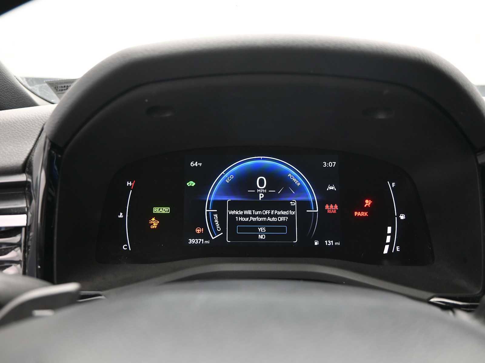 Used 2025 Toyota Camry SE FWD image 6