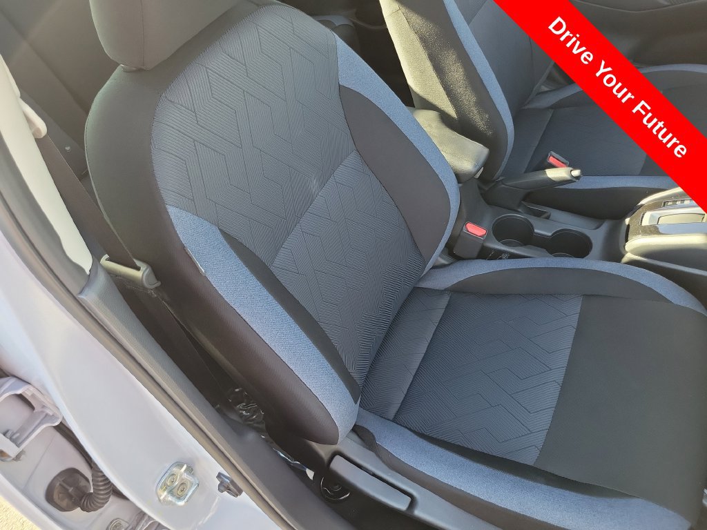 Used 2025 Nissan Versa SV w/ Trunk Package FWD image 17
