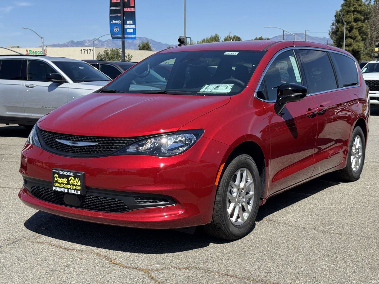New 2025 Chrysler Voyager LX FWD image 3