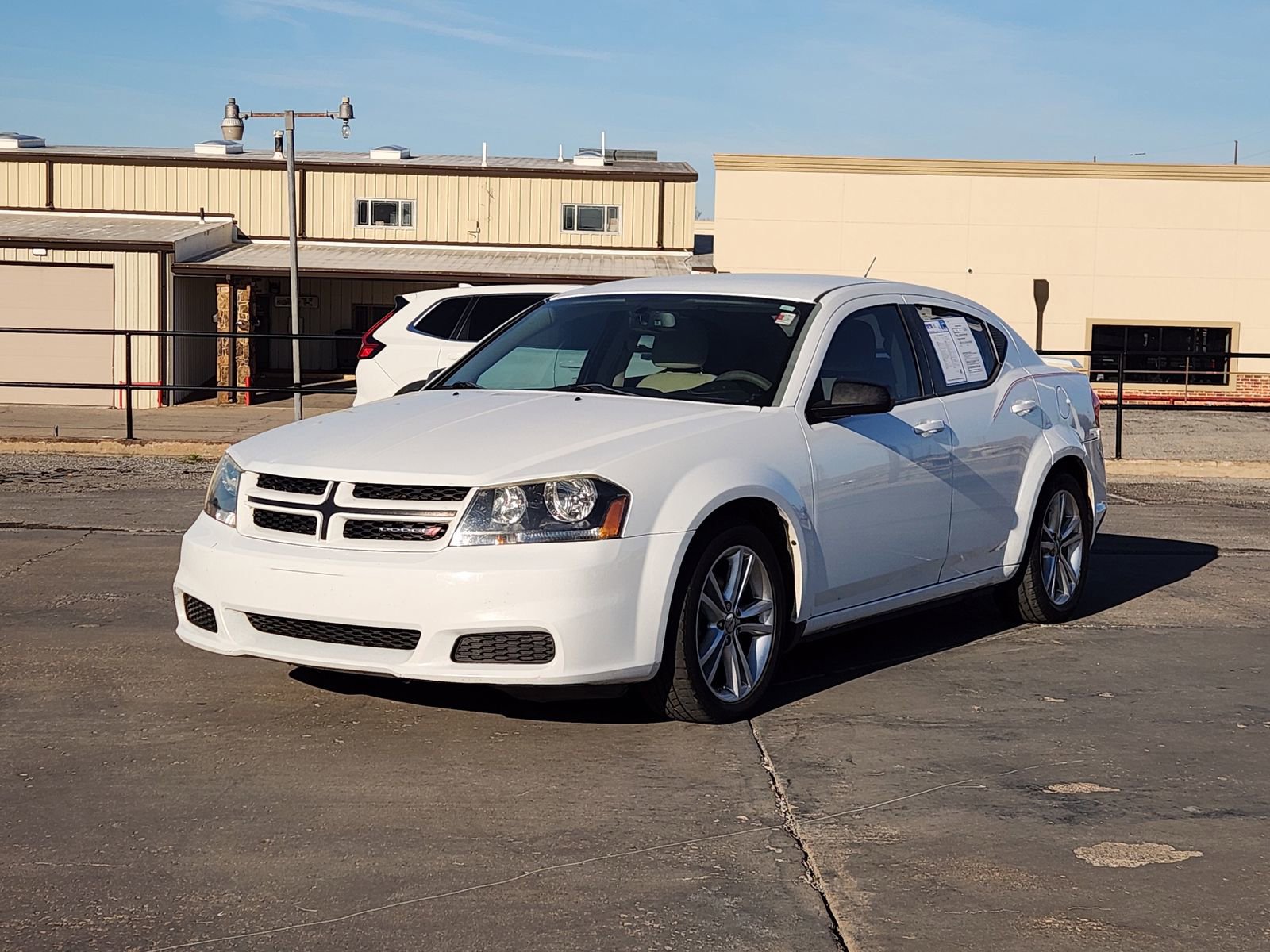 Used 2014 Dodge Avenger SE w/ Rallye Appearance Group image 2