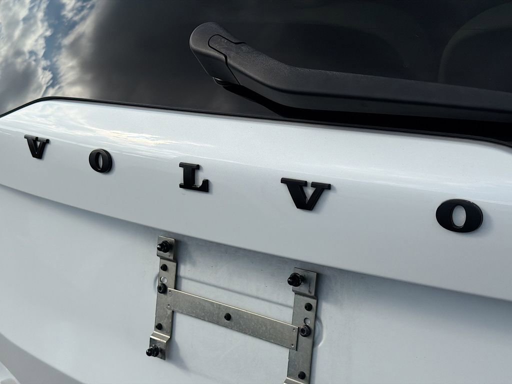 Used 2018 Volvo XC90 T6 Momentum w/ Convenience Package image 11