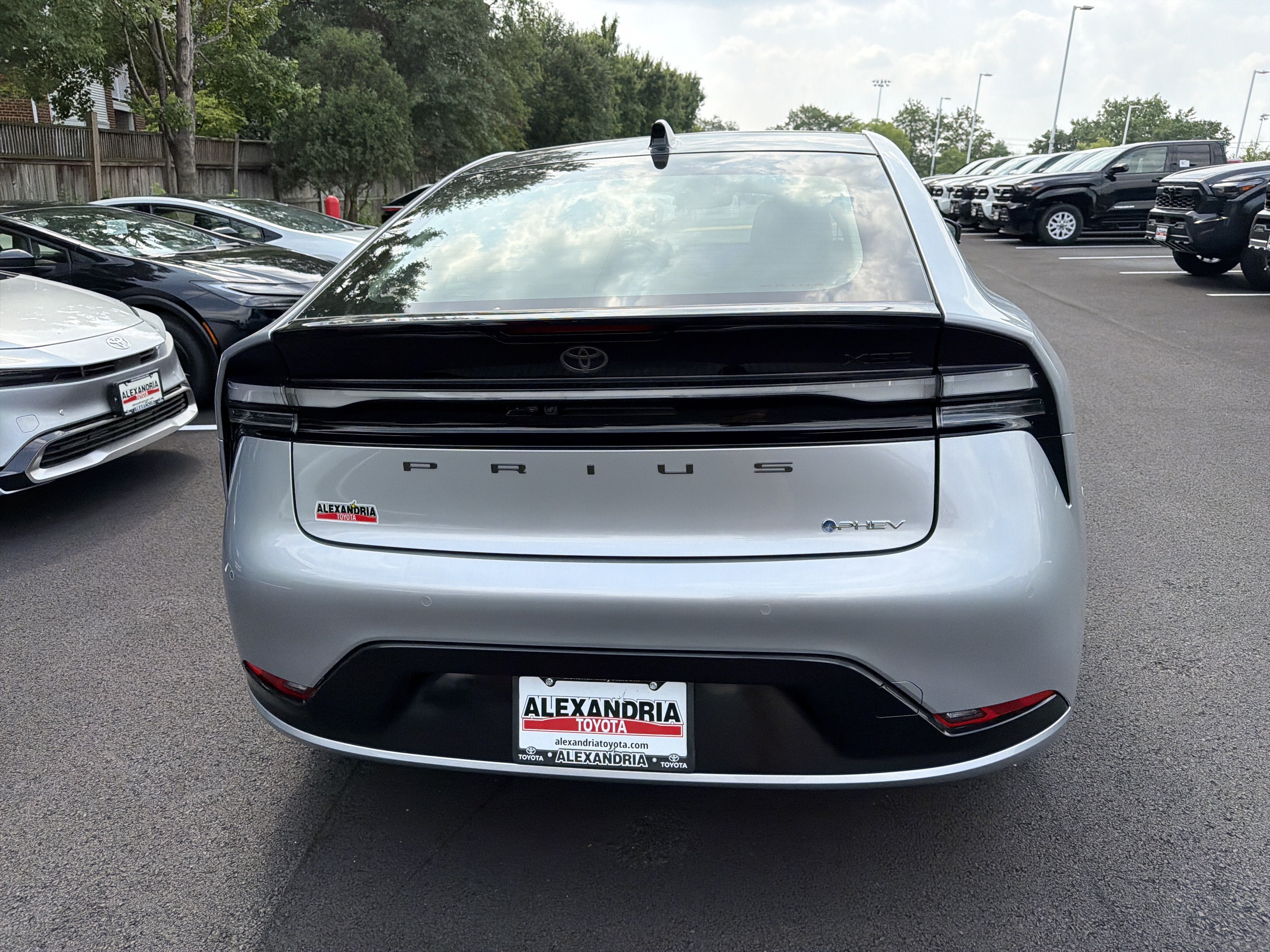 New 2026 Toyota Prius Plug-In Hybrid w/ Limited Premium Package FWD image 5