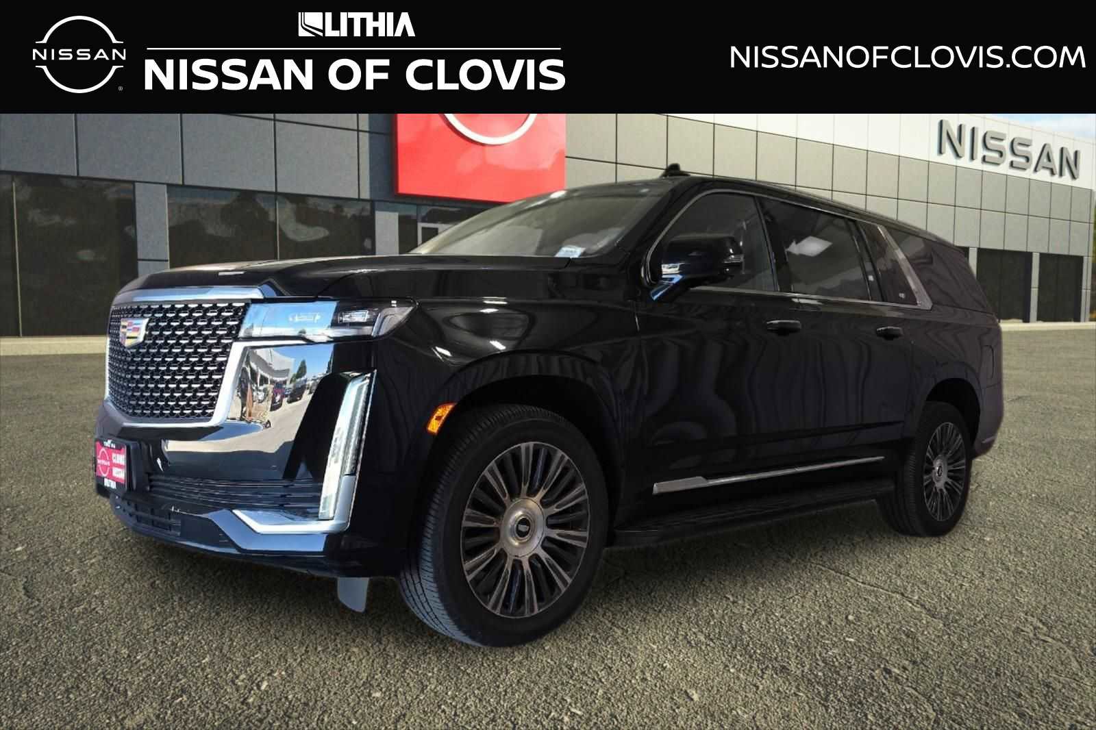 Used 2022 Cadillac Escalade ESV Luxury AWD/4WD image 1