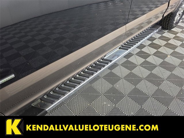 Used 2015 Ford F150 Lariat w/ Equipment Group 502A Luxury image 9